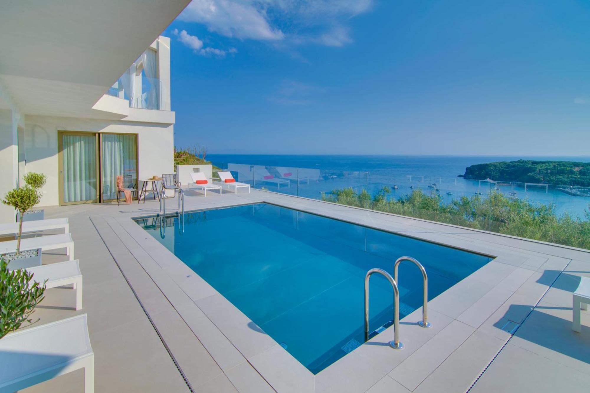 Livinghome Suites Parga Esterno foto